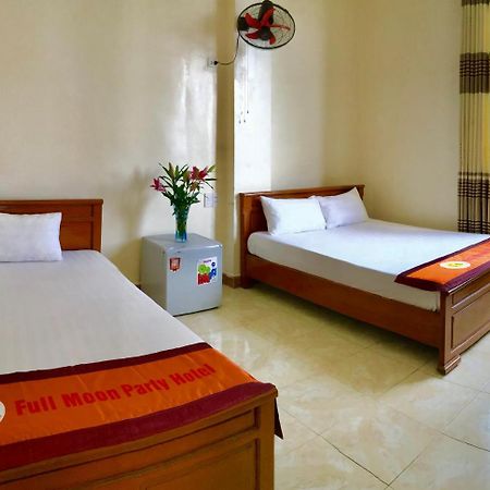 Full Moon Party Hotel Hai Phong Buitenkant foto