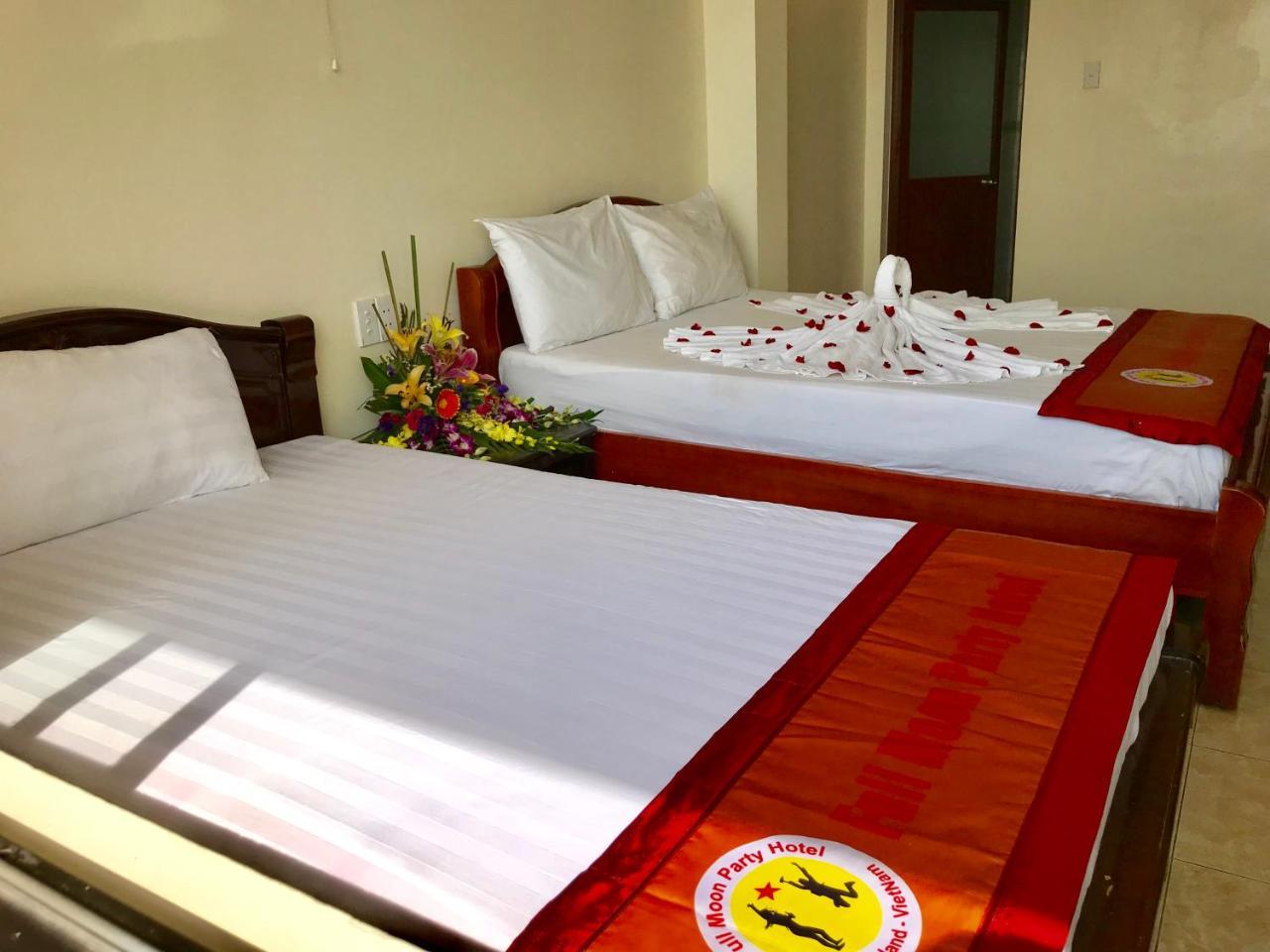 Full Moon Party Hotel Hai Phong Buitenkant foto