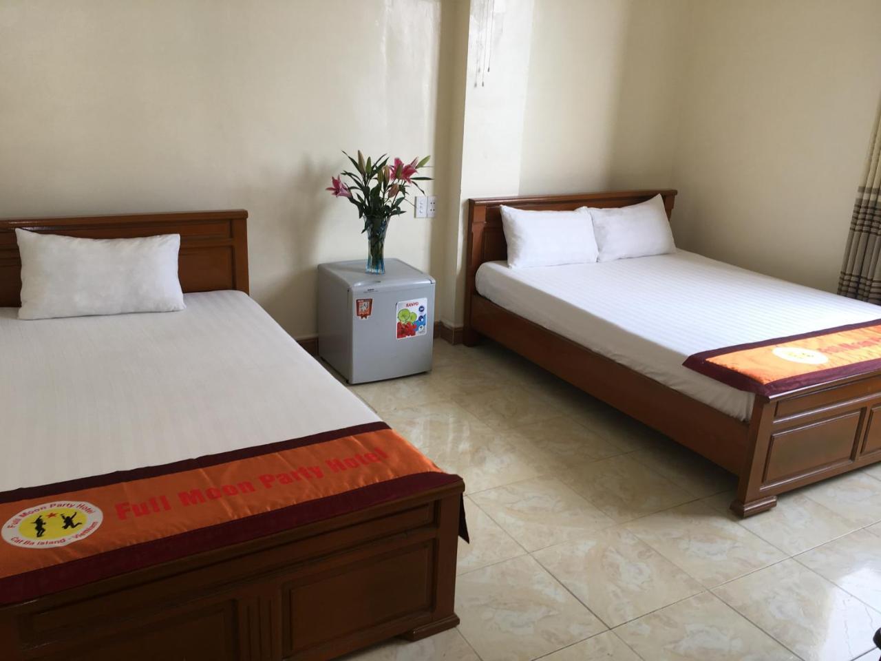 Full Moon Party Hotel Hai Phong Buitenkant foto