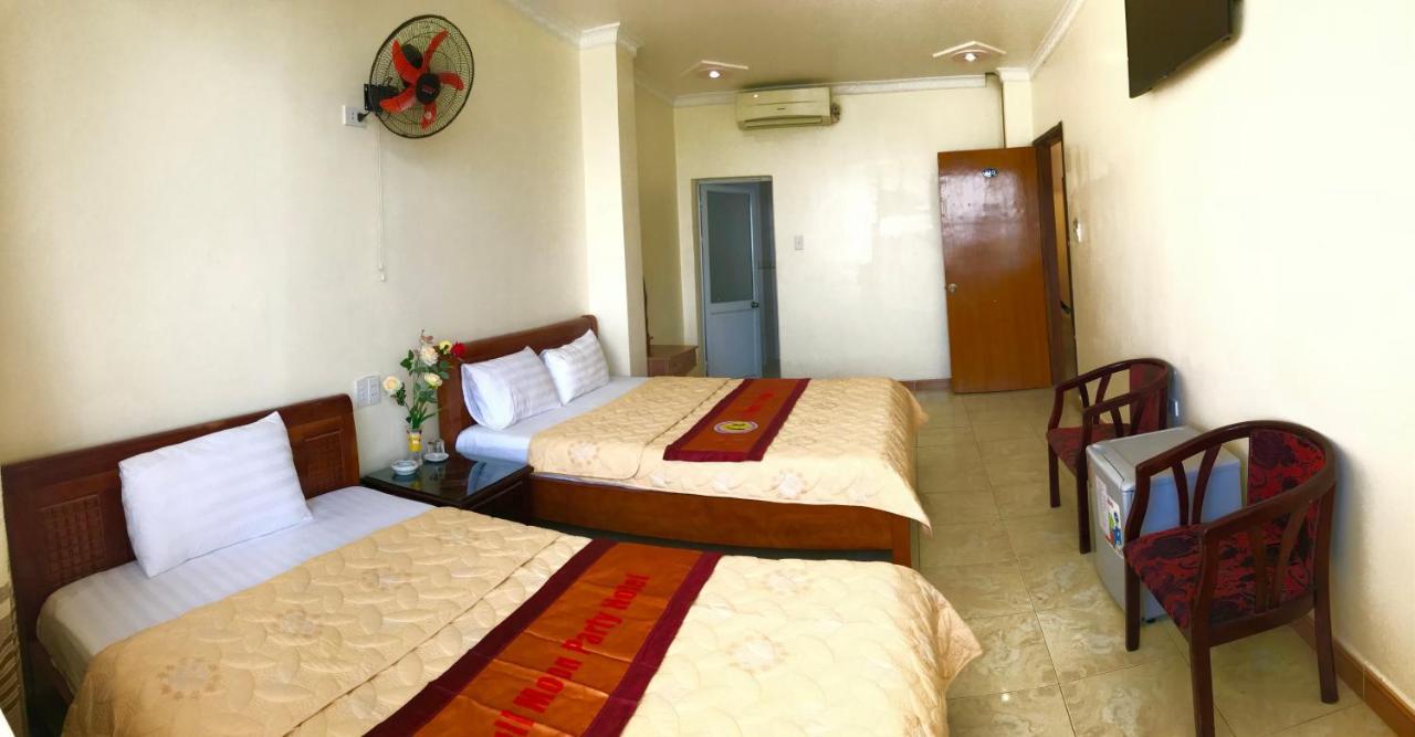 Full Moon Party Hotel Hai Phong Buitenkant foto